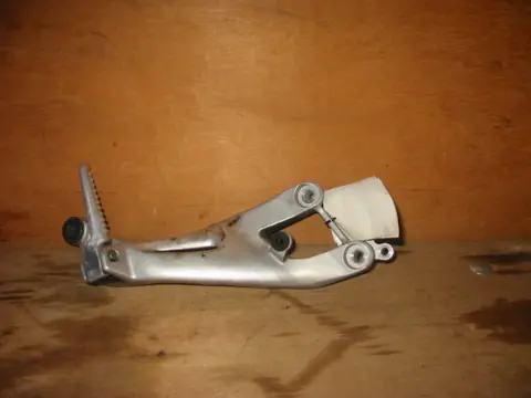 Pillion step right Honda CBR 1100 XX 1997 - 1998