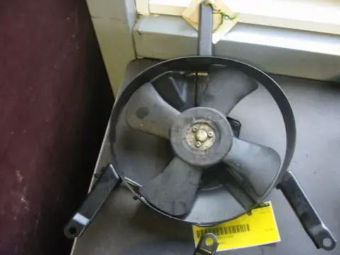 Fan Suzuki GSX R 750 1992 - 1993