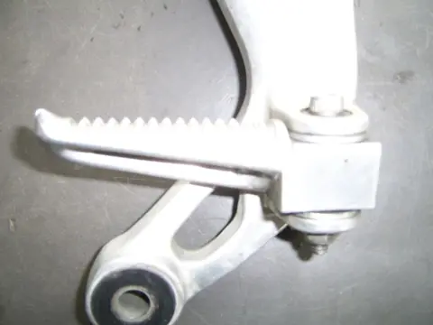 Pillion step right Yamaha YZF R6 1998 - 2002