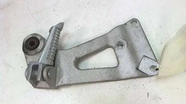 Pillion step right Suzuki GSX R 1100 1991 - 1992