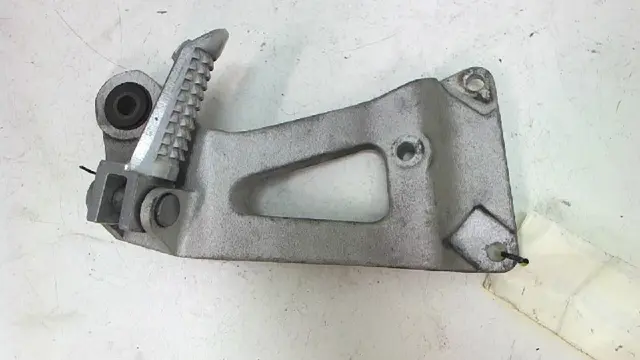 Pillion step right Suzuki GSX R 1100 1991 - 1992
