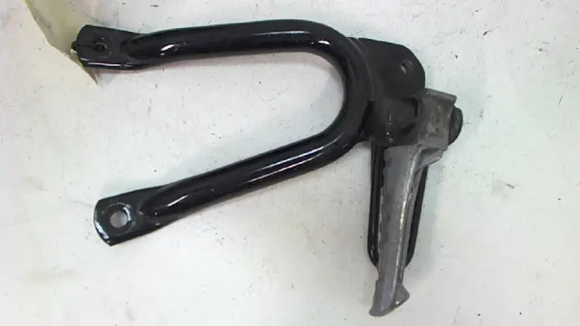 Pillion step right Yamaha FZR 600 1989 - 1993