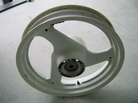 Rear wheel Suzuki GSX F 600 1988 - 1997