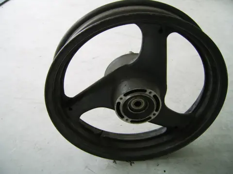 Rear wheel Suzuki GSX F 600 1988 - 1997