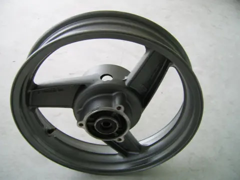 Rear wheel Kawasaki GPZ 500 1988 - 1994