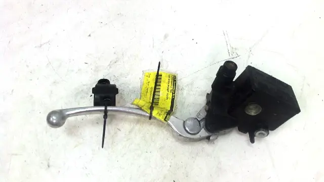 Front brake master cylinder  Kawasaki Z 750 2004 - 2006