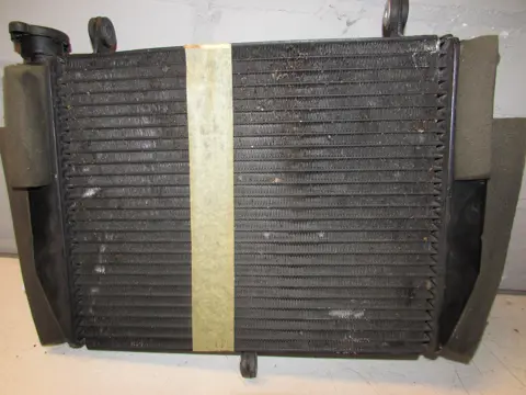RADIATEUR Yamaha YZF R6 1998 - 2002