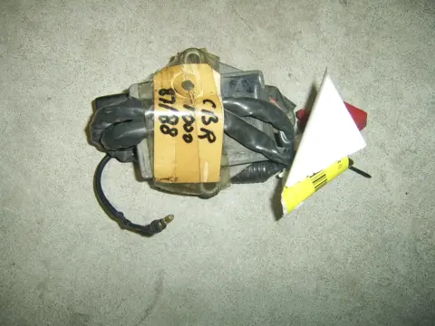 Regulator rectifier  Honda CBR 1000 F 1987 - 1988