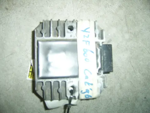 Regulator rectifier  Yamaha YZF 600 Thundercat 1996 - 2003