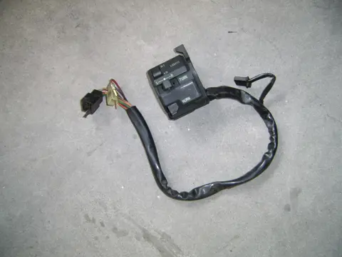 Handlebar switch assy left Kawasaki GPZ 500 1988 - 1994