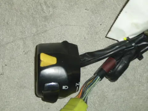 Handlebar switch assy left Suzuki GSX R 1300 Hayabusa 1998 - 2007