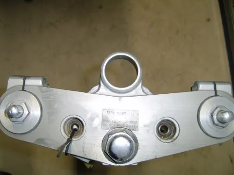 Fork top bridge Yamaha FZR 1000 1987 - 1988