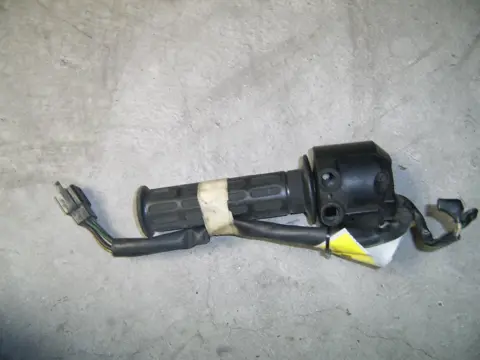 Handlebar switch assy right Honda VFR 400 R 1987 - 1988