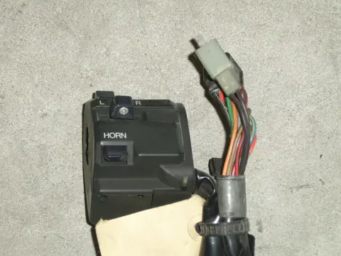 Handlebar switch assy left Kawasaki ZZR 1100 1990 - 1992