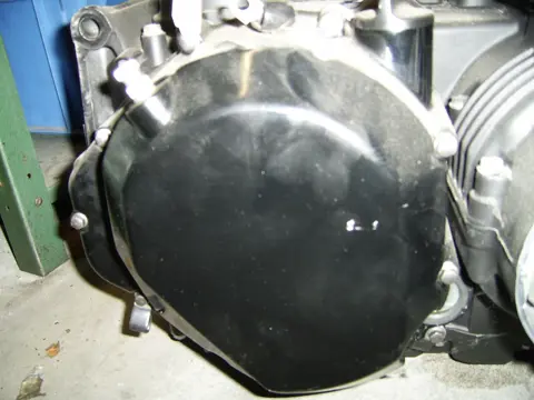 Crankcase cover Clutch side Kawasaki ZR 7 1998 - 2003