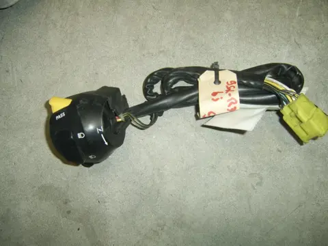 Handlebar switch assy left Suzuki GSX R 750 1996 - 2000