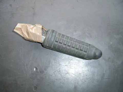 Pillion step right Suzuki GSX F 600 1988 - 1997