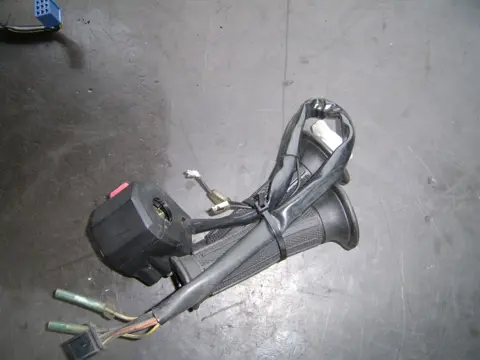 Handlebar switch assy right Suzuki GSX F 600 1988 - 1997