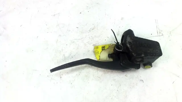 Front brake master cylinder  Yamaha XJ 600 Diversion 1984 - 1991