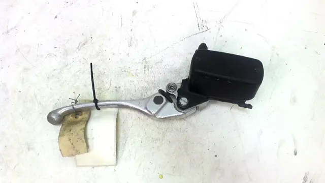 Front brake master cylinder  Honda CBR 600 F 1995 - 1998