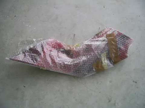 Cowl left small Suzuki GSX F 1100 1988 - 1994