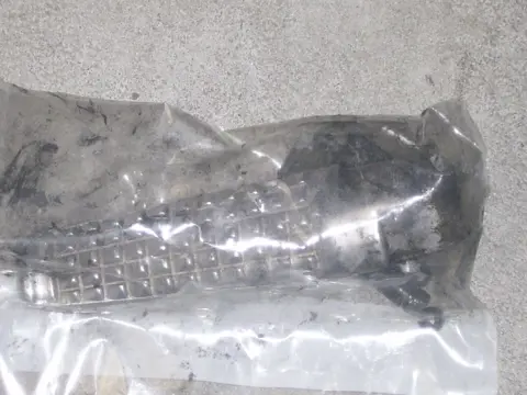 Pillion step left  Suzuki GSX R 600 2001 - 2003