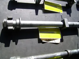 Rear axle Honda VTR 1000 F 1997 - 2006