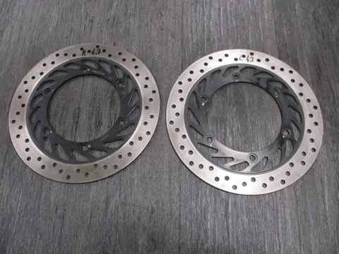 REMSCHIJVEN SET Honda Deauville 650 - 700 2006 - 2009
