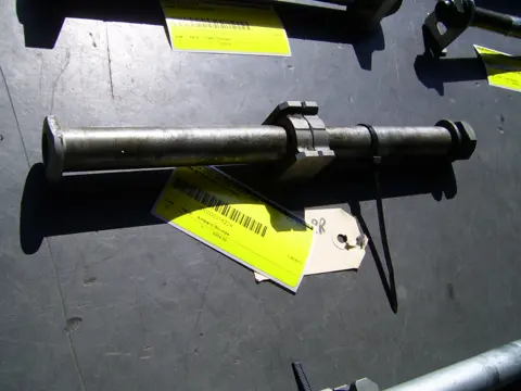 Rear axle Honda CBR Fireblade 2004 - 2005