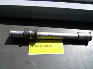 Axle front Kawasaki ZX 9 R 1998 - 1999