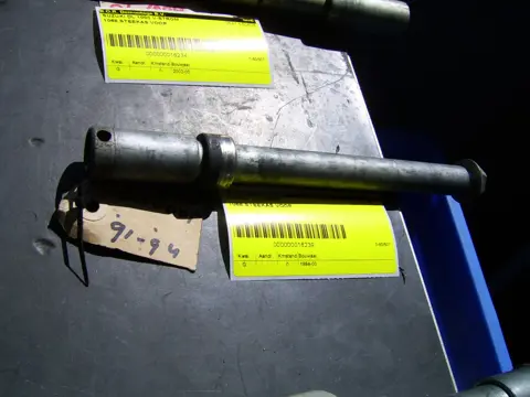 Axle front Honda CBR 600 F 1991 - 1994