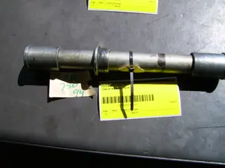 Axle front Kawasaki ZXR 750 1993 - 1996