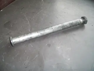 Rear axle Suzuki GSX R 600 1995 - 2000