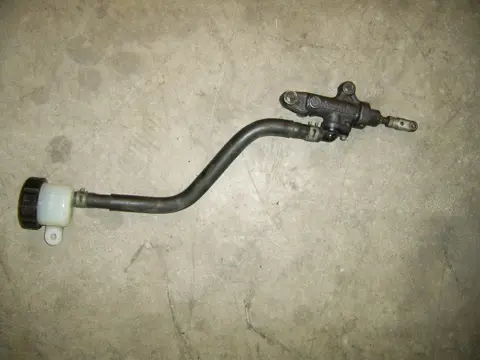 Rear brake master cylinder  Yamaha FJR 1300 2001 - 2002