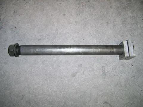 Rear axle Yamaha YZF 1000 Thunderace 1995 - 2002