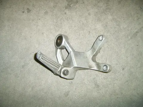 Pillion step right Yamaha YZF 1000 Thunderace 1995 - 2002
