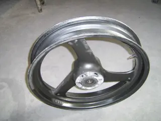 Front Wheel Suzuki GSX F 750 1988 - 1997