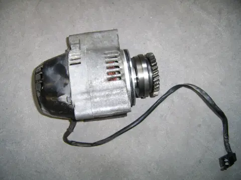 Generator Suzuki GSX F 750 1988 - 1997