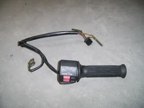 Handlebar switch assy right Suzuki GSX F 750 1988 - 1997