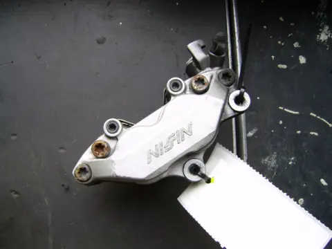 Brake caliper Honda CBR 900 RR 1998 - 1999