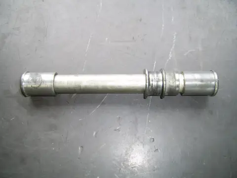 Axle front Kawasaki ZX 12 R 2002 - 2006