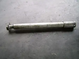 Axle front Honda VFR 750 1994 - 1997