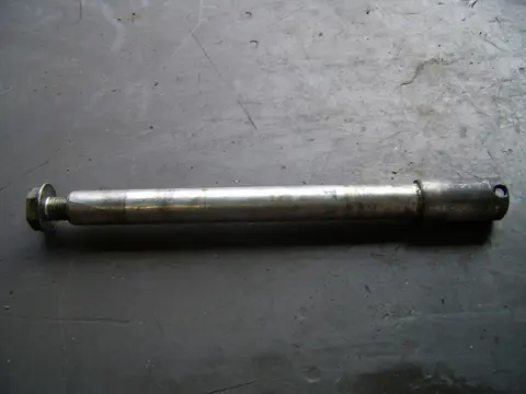 Axle front Honda ST 1100 Pan European 1990 - 2001