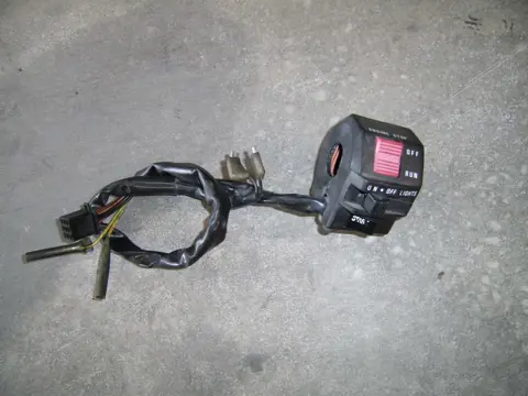 Handlebar switch assy right Suzuki GSX F 600 1988 - 1997