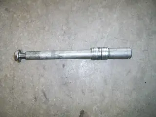 Axle front Honda CBR 600 F 1995 - 1998