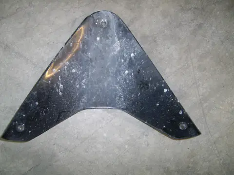 Cowl V shape under Honda CBR 600 F 1995 - 1998
