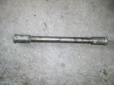 Axle front Kawasaki ZZR 600 1990 - 1992