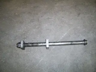 Rear axle Kawasaki ZX 9 R 1998 - 1999