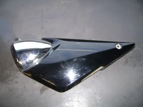 Cowl left rear Suzuki GSF 1200 Bandit 2004 - 2006