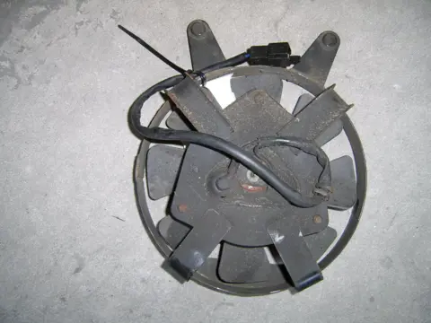 Fan Yamaha FAZER 600 1998 - 2000